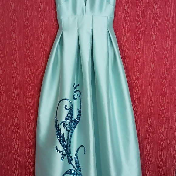 SACHIN & BALI Samira Long 2 Pockets Sequin Mint Turquoise Gown Women's Sz 2 - Picture 4 of 16